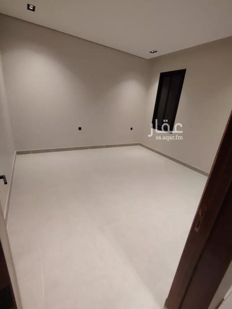 دور للبيع في شارع نويعمه, حي اليرموك, مدينة الرياض, منطقة الرياض صورة 2