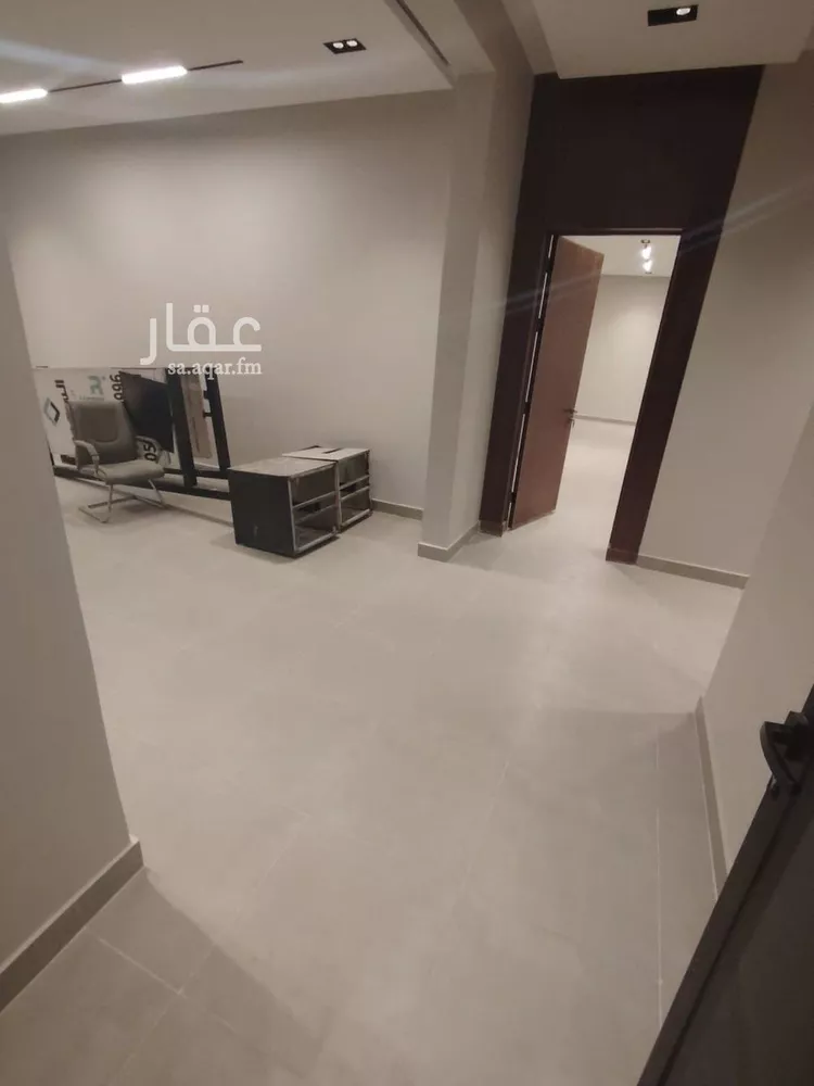 دور للبيع في شارع نويعمه, حي اليرموك, مدينة الرياض, منطقة الرياض صورة 4