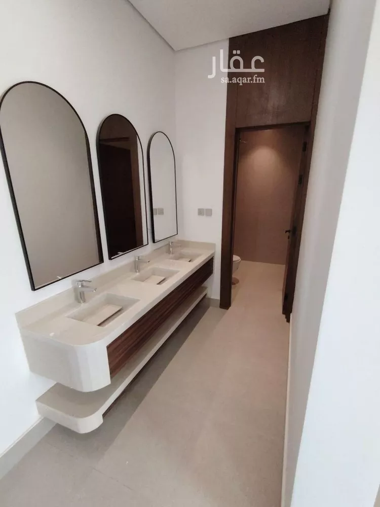 فيلا للبيع في شارع الطارق, حي الرمال, مدينة الرياض, منطقة الرياض صورة 2