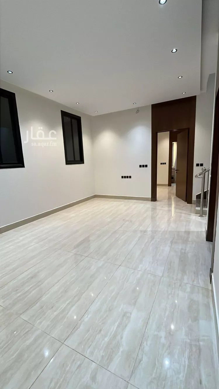 فيلا للبيع في شارع محمد بن الحبال, حي الرمال, مدينة الرياض, منطقة الرياض صورة 4