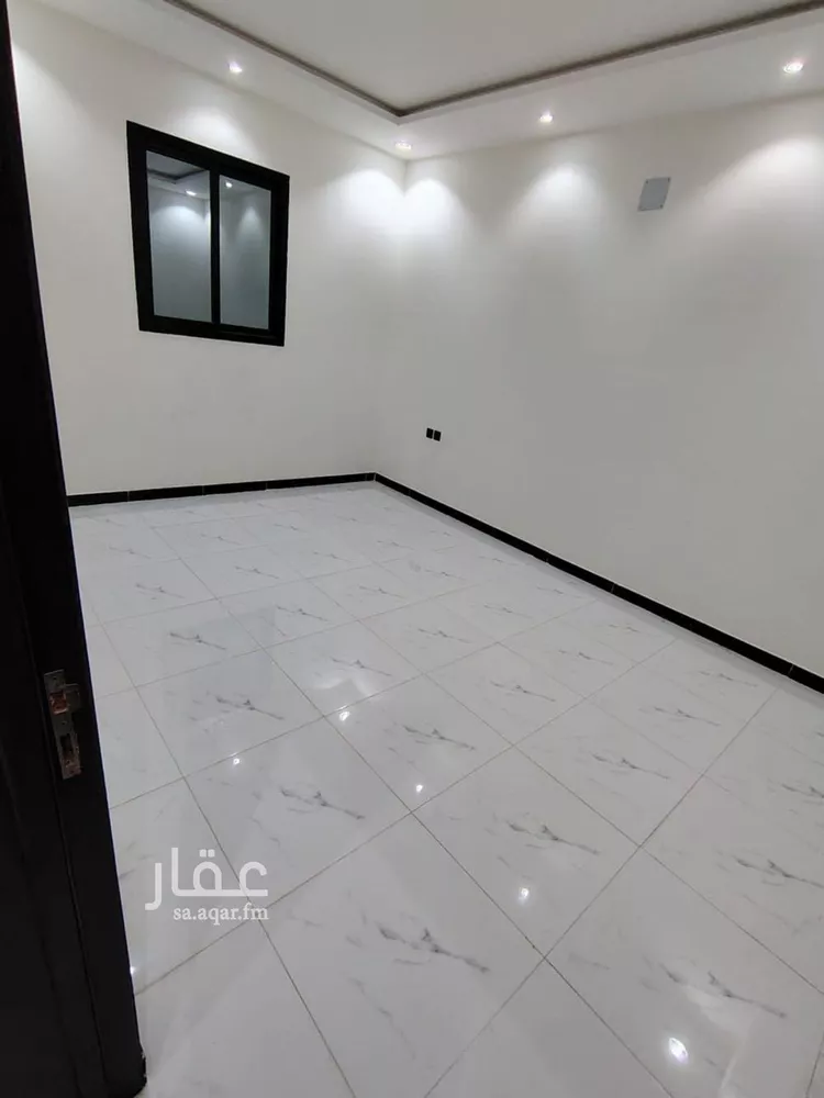 Floor for Sale in Riyadh Ash Sharq 6