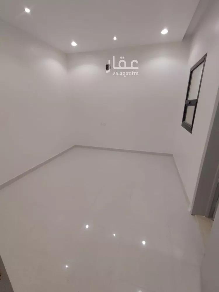 فيلا للبيع في شارع عمر الصفار, حي المرجان, مدينة الرياض, منطقة الرياض 7