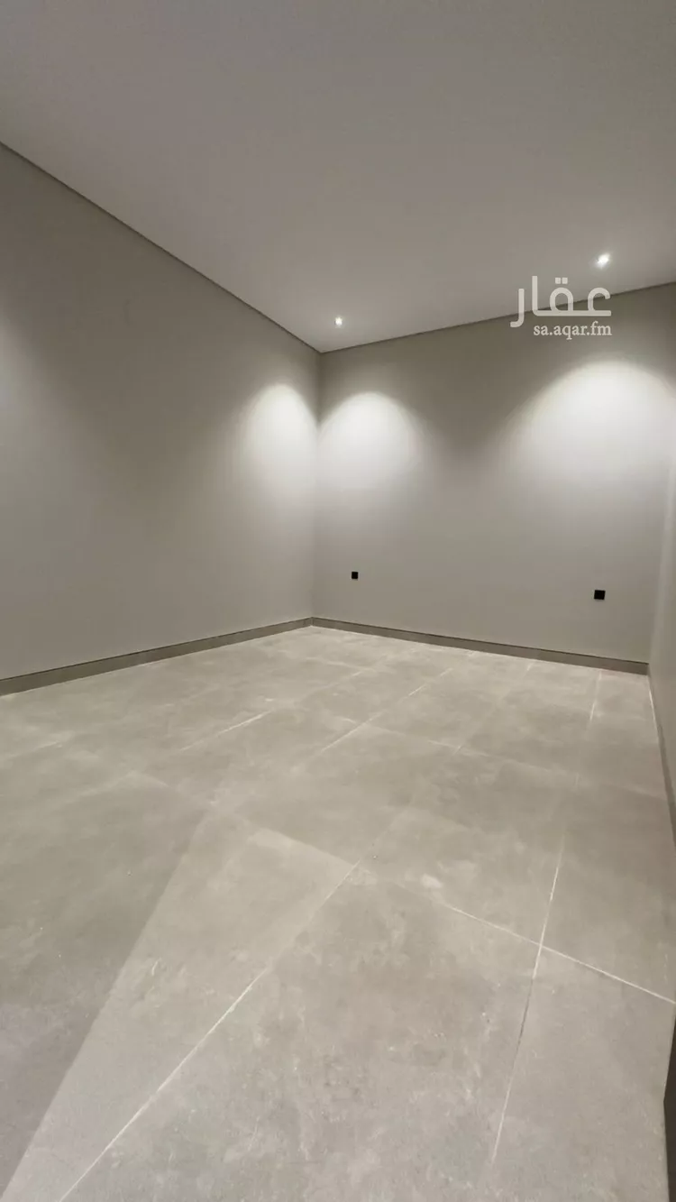 دور للبيع في شارع العينين, حي إشبيلية, مدينة الرياض, منطقة الرياض 11