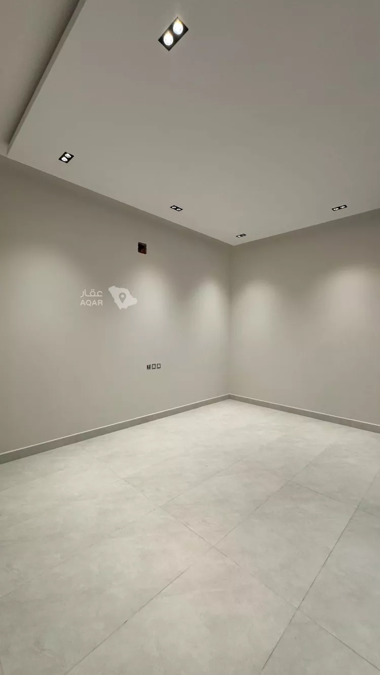 دور للبيع في شارع ثابت بن حزم, حي الخليج, مدينة الرياض, منطقة الرياض 9