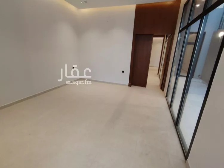 Floor for Sale in Riyadh Al Janadriyah 11