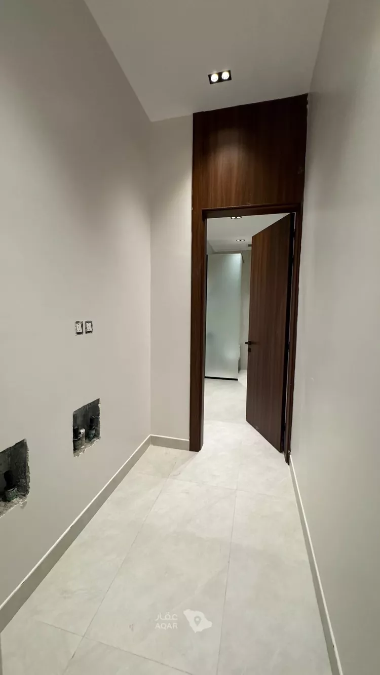 دور للبيع في شارع ثابت بن حزم, حي الخليج, مدينة الرياض, منطقة الرياض 12