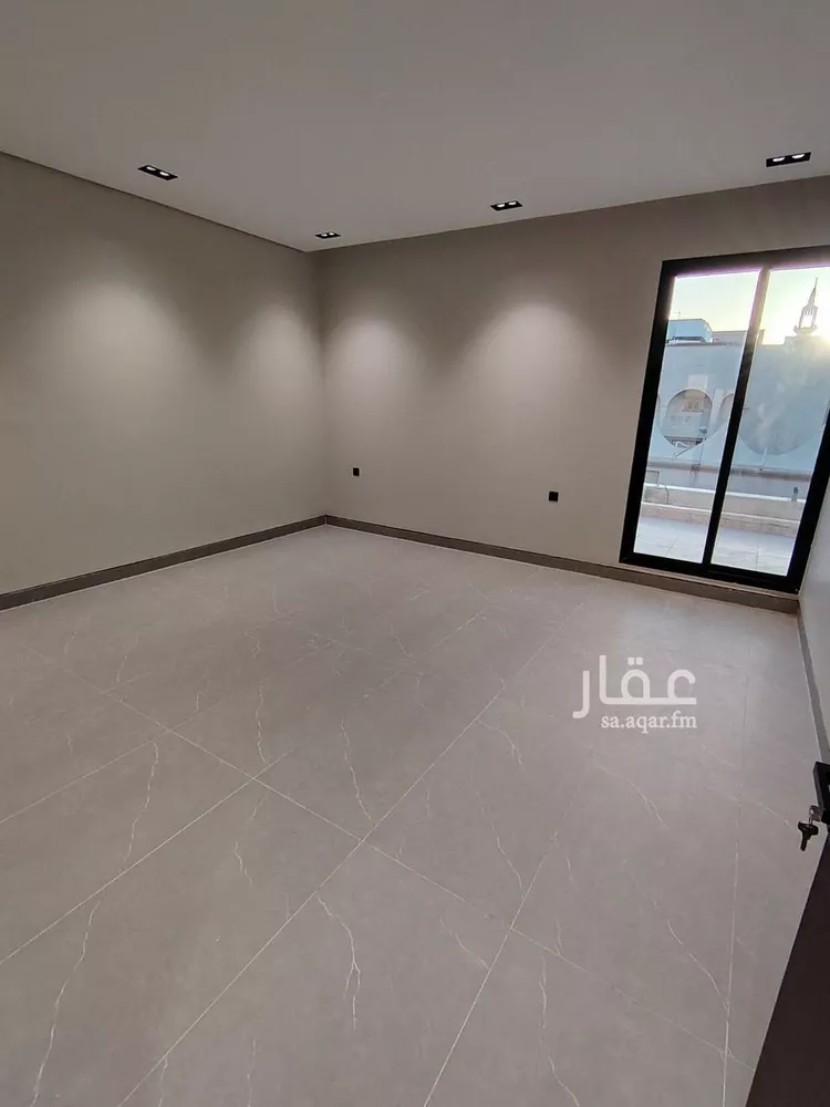 دور للبيع في شارع العينين, حي إشبيلية, مدينة الرياض, منطقة الرياض صورة 3