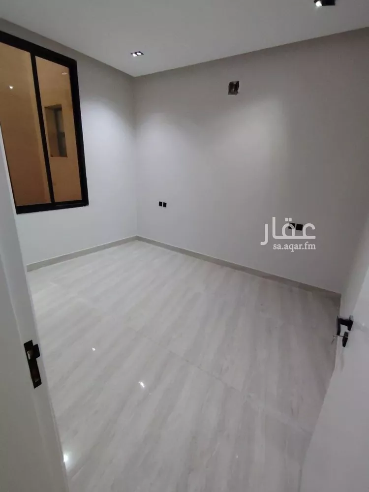 دور للبيع في شارع علي بن سلامة اللخمي, حي بدر, مدينة الرياض, منطقة الرياض صورة 4