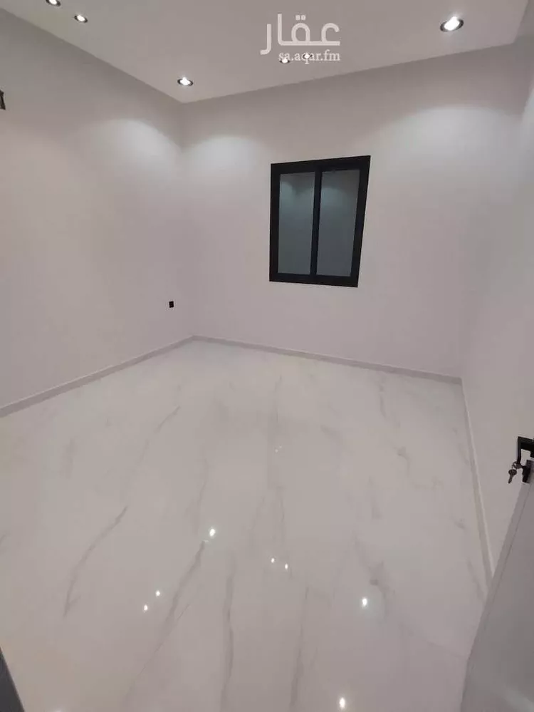 Floor for Sale in Riyadh Ash Sharq 9