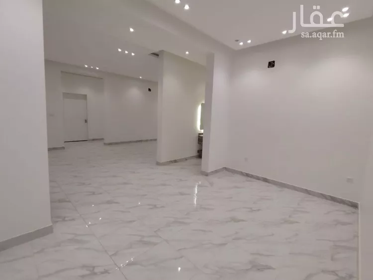 عمارة للبيع في شارع نهر أم الربيع, حي القادسية, مدينة الرياض, منطقة الرياض صورة 4
