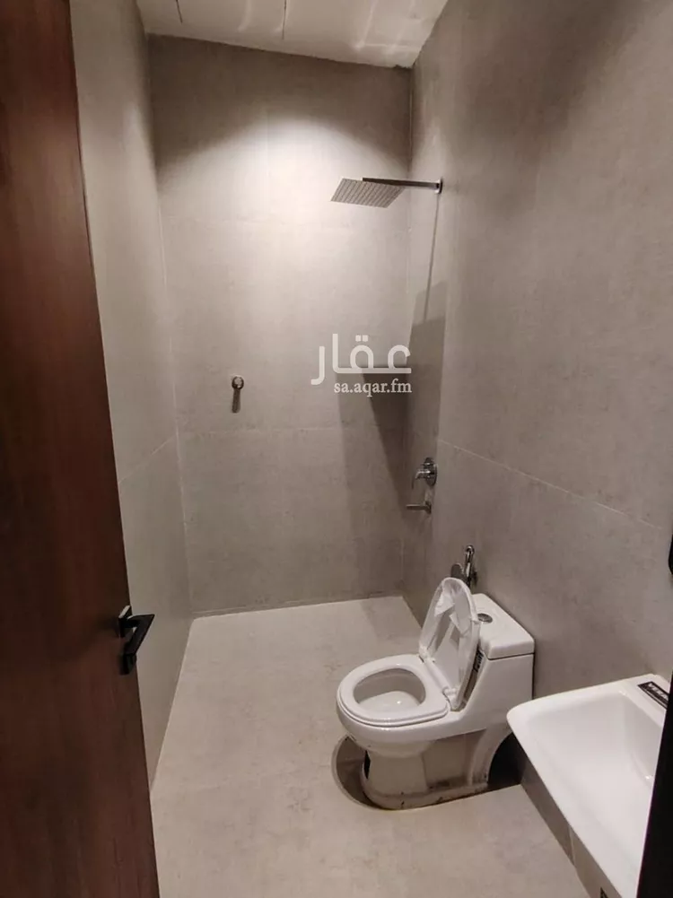 Floor for Sale in Riyadh Al Janadriyah صورة 4