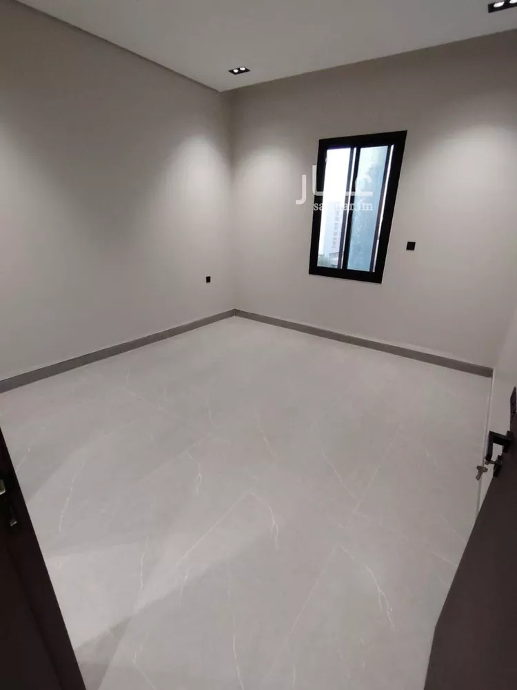 دور للبيع في شارع العينين, حي إشبيلية, مدينة الرياض, منطقة الرياض 7
