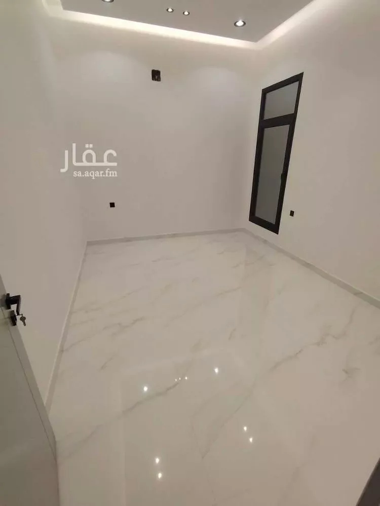 Floor for Sale in Riyadh Ash Sharq 8