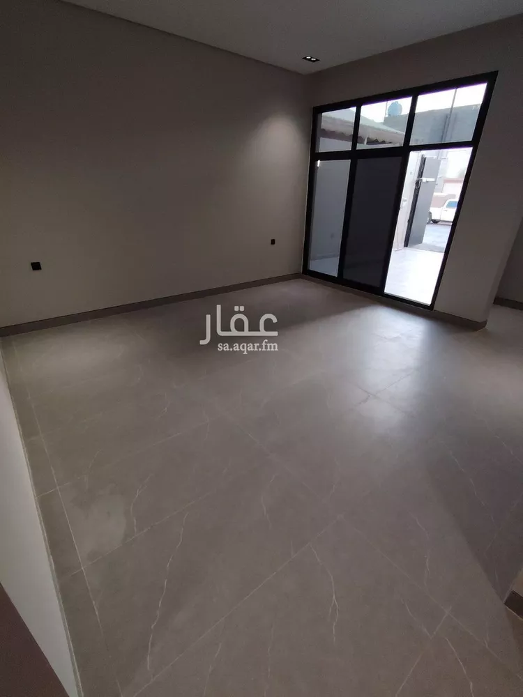 دور للبيع في شارع العينين, حي إشبيلية, مدينة الرياض, منطقة الرياض صورة 5