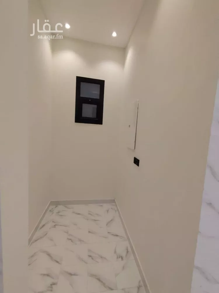 Floor for Sale in Riyadh Al Janadriyah صورة 3