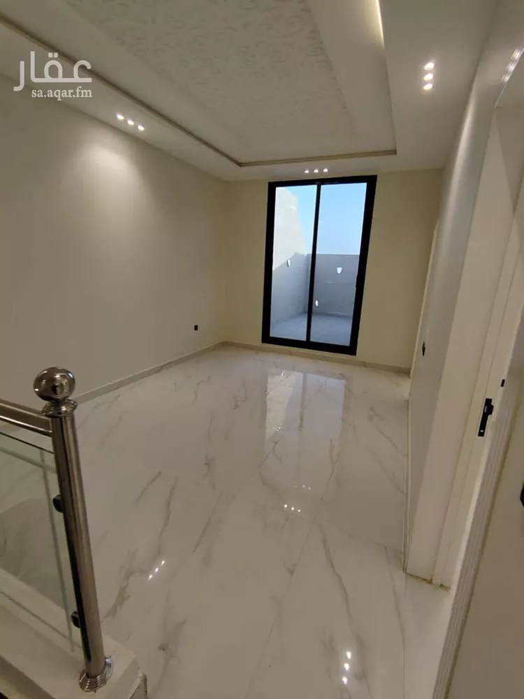 Floor for Sale in Riyadh Al Janadriyah 17