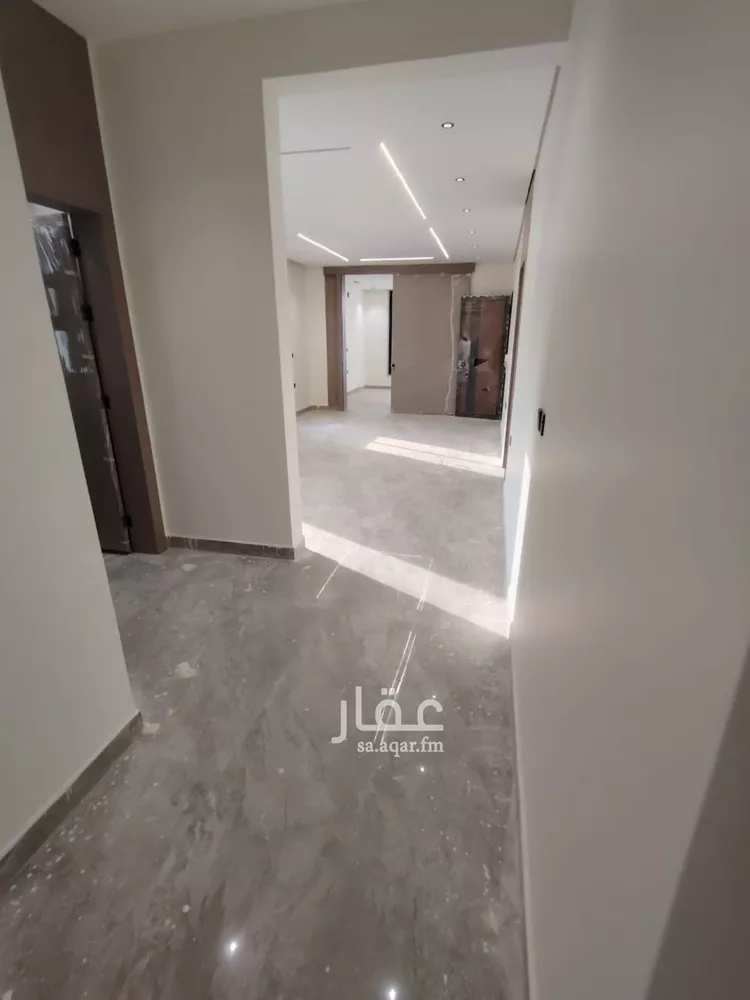 دور للبيع في شارع الصنوان, حي إشبيلية, مدينة الرياض, منطقة الرياض صورة 5