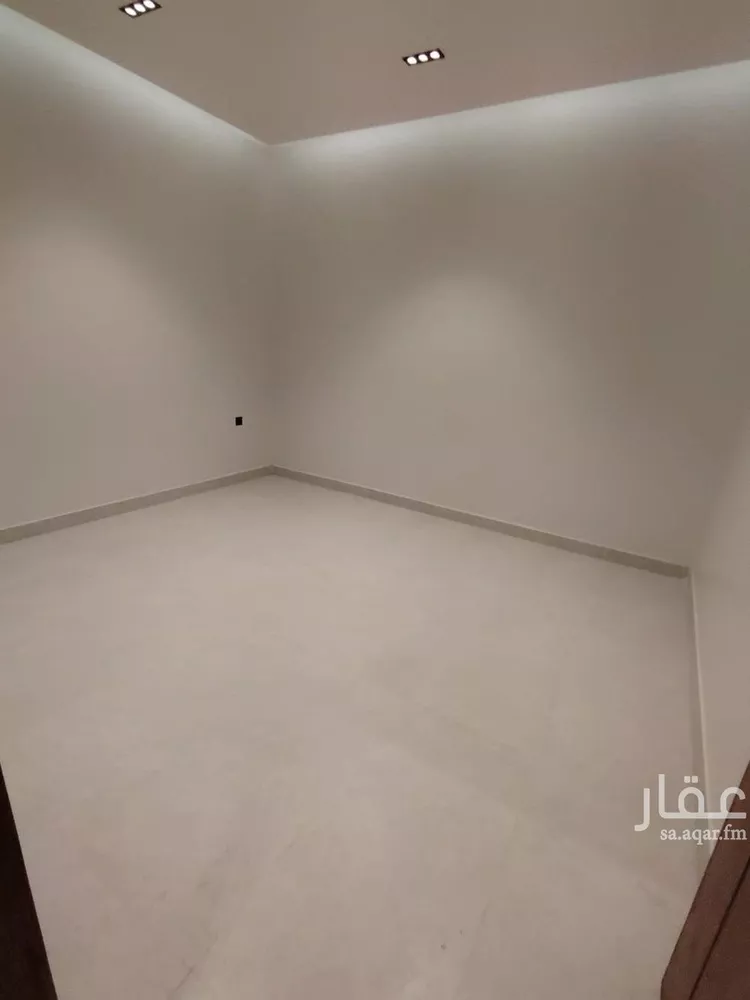 فيلا للبيع في شارع شارع, حي الرمال, مدينة الرياض, منطقة الرياض صورة 2