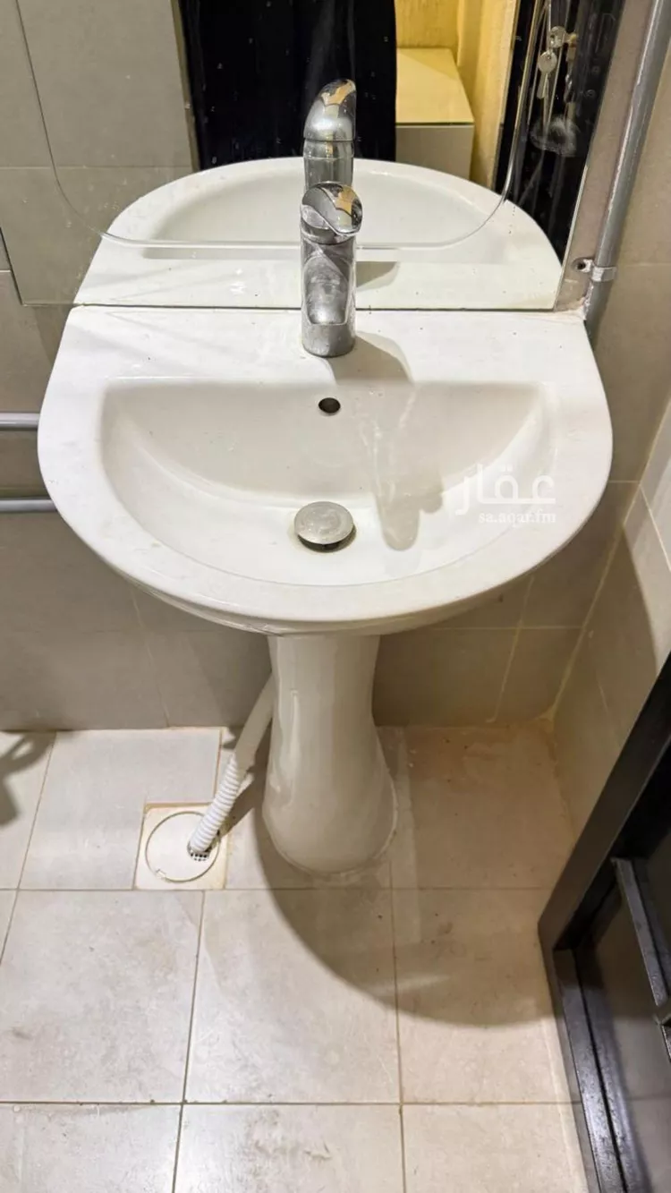 Room for Rent in Riyadh Al Yasmin صورة 4