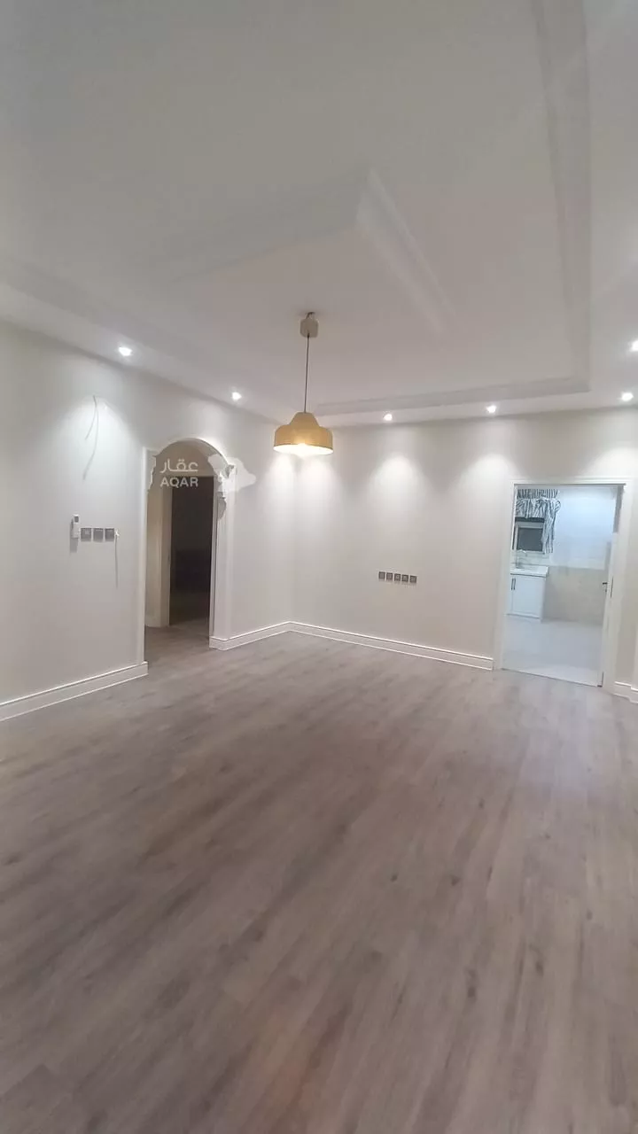 Floor for Rent in Riyadh Al Munsiyah