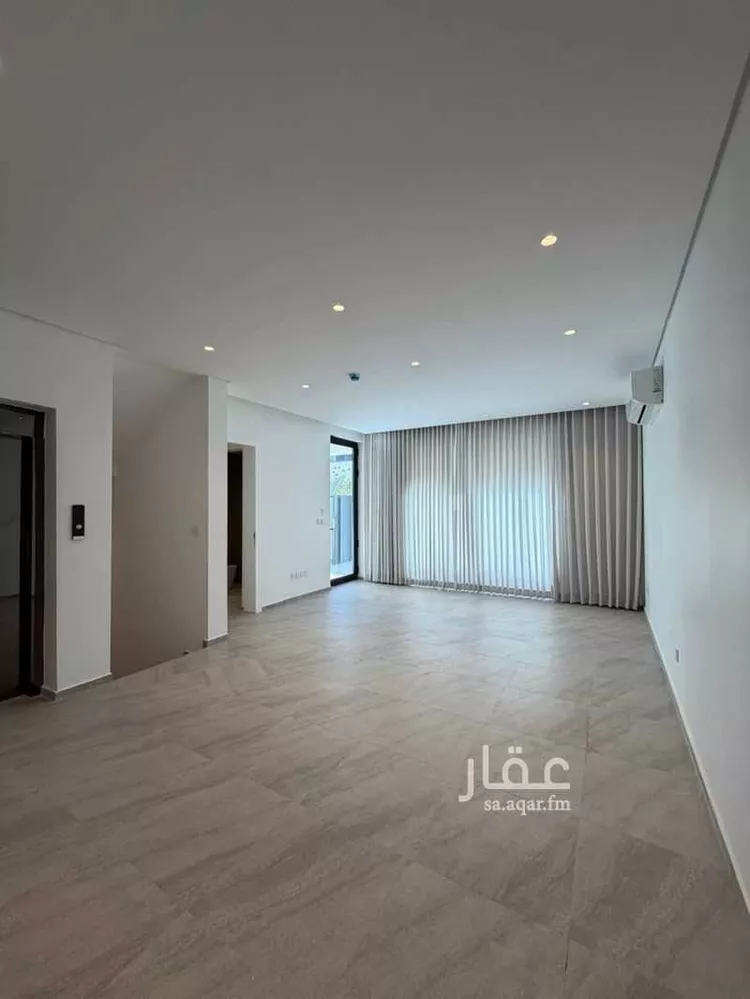 فيلا للإيجار في شارع ام الحمام, حي أم الحمام الغربي, مدينة الرياض, منطقة الرياض صورة 2