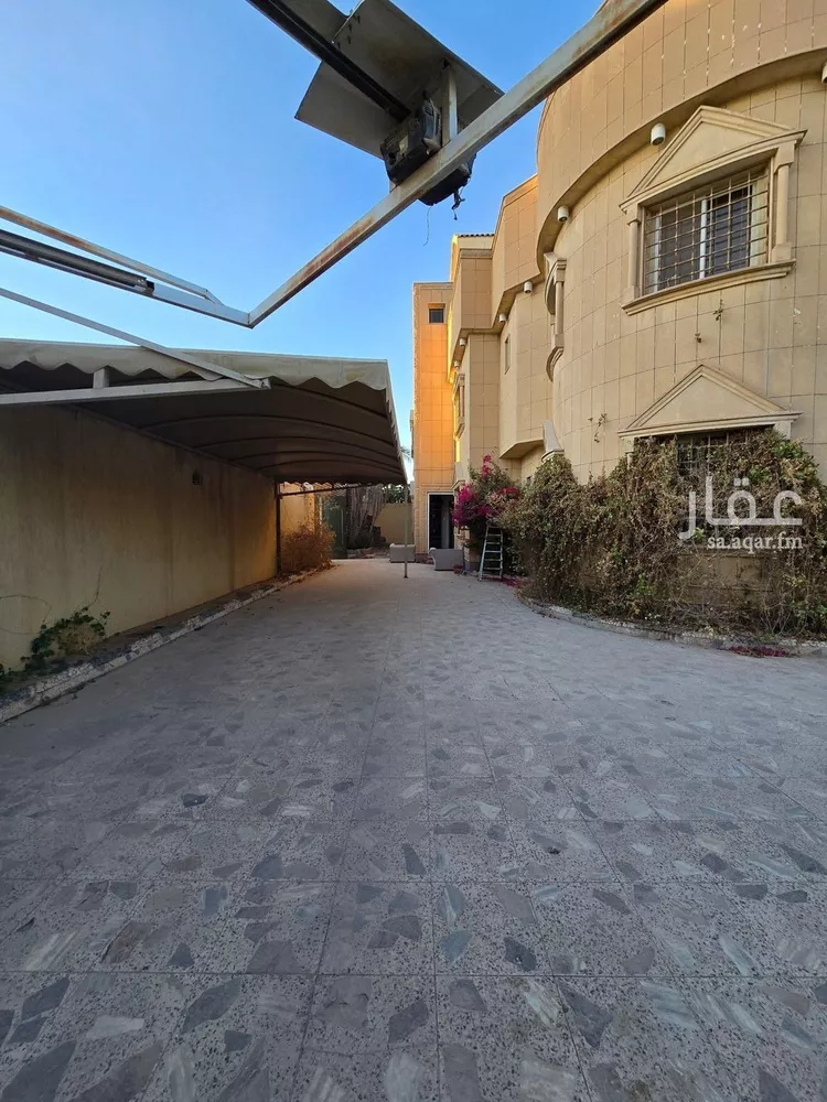 فيلا للبيع في شارع الكاظمة, حي إشبيلية, مدينة الرياض, منطقة الرياض صورة 5