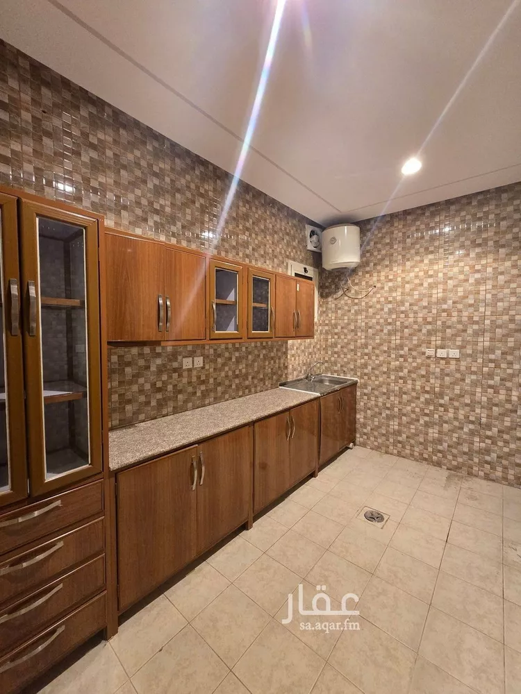 شقة للإيجار في شارع الأمير عبدالله بن سعود بن عبدالله صنيت, حي الصحافة, مدينة الرياض, منطقة الرياض