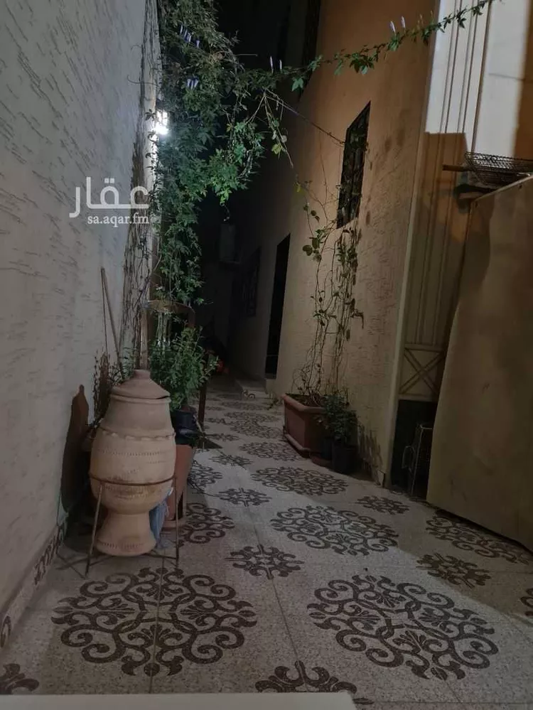فيلا للبيع في شارع عبدالكريم بن يوسف الأنصاري ، حي بدر ، الرياض ، منطقة الرياض صورة 5