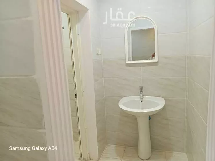 شقة مفروشة للحجز في شارع الشباب ، حي العزيزية ، الرياض ، منطقة الرياض صورة 4