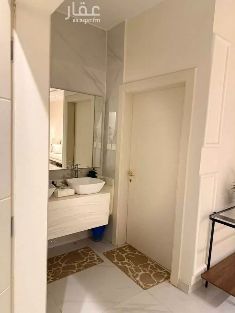 فيلا للإيجار في شارع أحمد مفتي المكي الحنفي, حي المهدية, مدينة الرياض, منطقة الرياض صورة 5