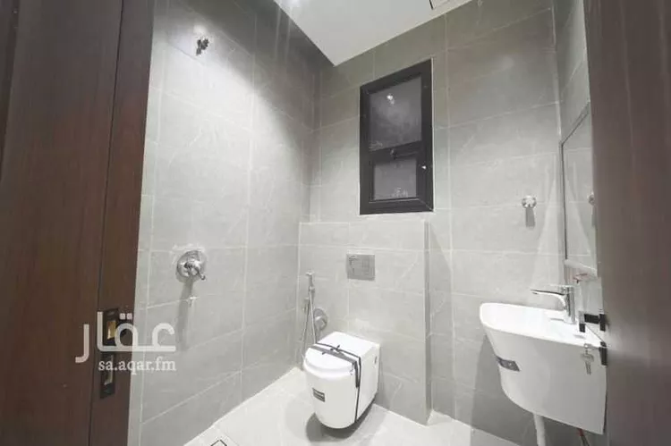 دور للبيع في شارع العينين, حي إشبيلية, مدينة الرياض, منطقة الرياض 12