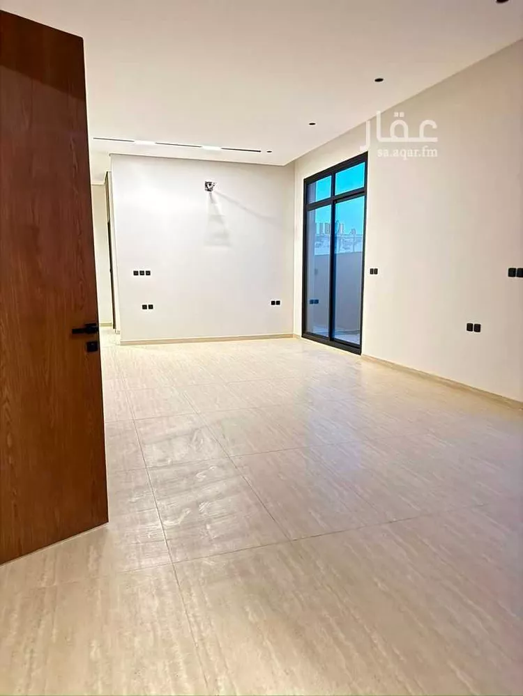 دور للبيع في شارع الطيبة, حي إشبيلية, مدينة الرياض, منطقة الرياض 18