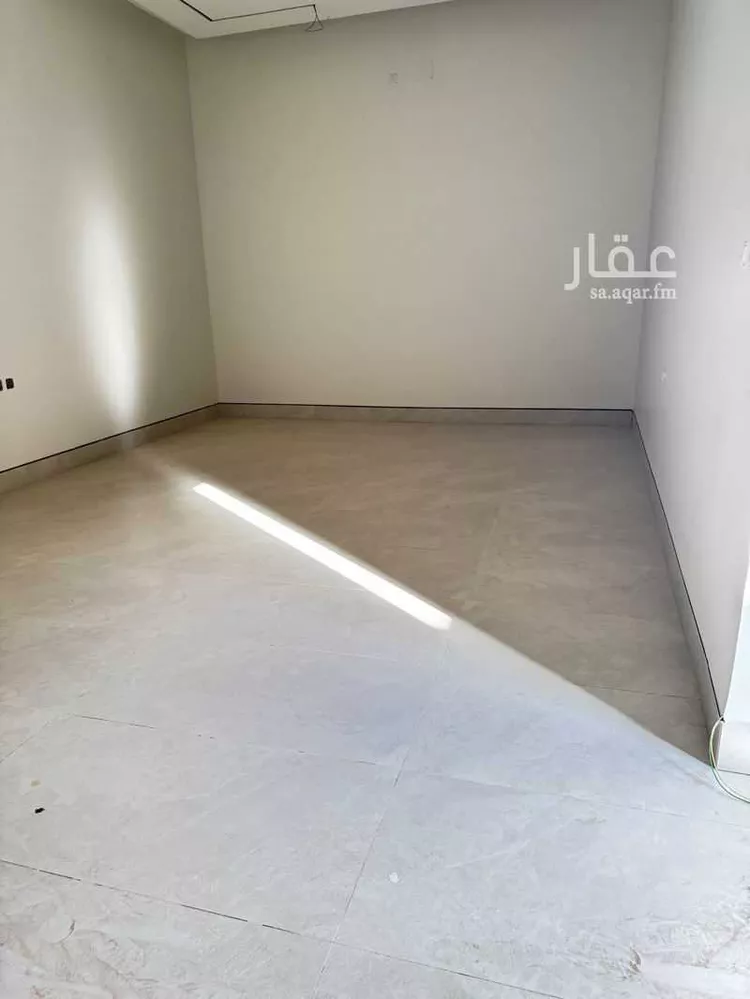 Floor for Sale in Riyadh Ghirnatah صورة 5