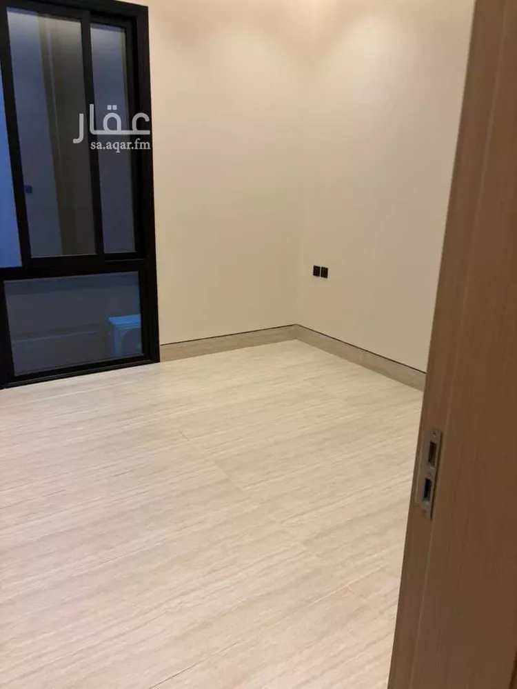 فيلا للبيع في شارع مطرف الهلالي, حي الملك فيصل, مدينة الرياض, منطقة الرياض صورة 5