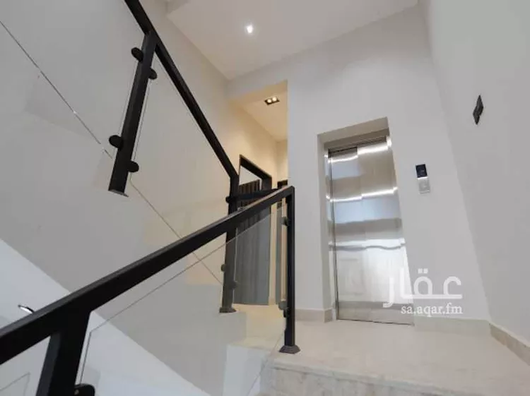 Floor for Sale in Riyadh Qurtubah 13