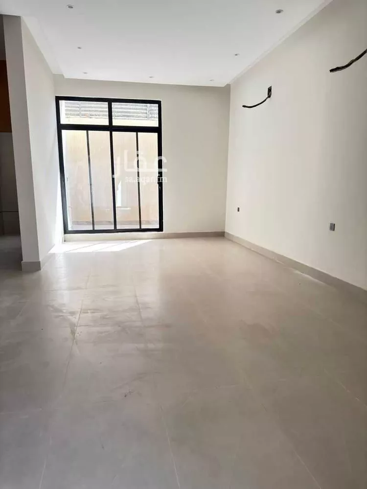 Villa for Sale in Riyadh Al Yarmouk 12