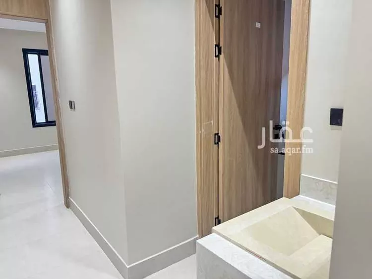 دور للبيع في شارع الكرا, حي إشبيلية, مدينة الرياض, منطقة الرياض 8