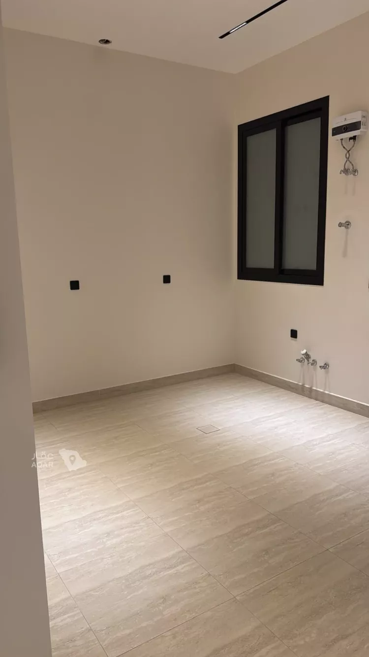 شقة للبيع في شارع الغيلانة, حي إشبيلية, مدينة الرياض, منطقة الرياض 4