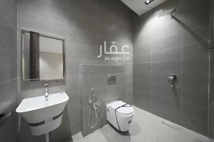 دور للبيع في شارع العينين, حي إشبيلية, مدينة الرياض, منطقة الرياض 17
