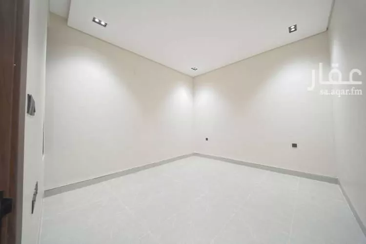 Floor for Sale in Riyadh Ishbiliyah 10