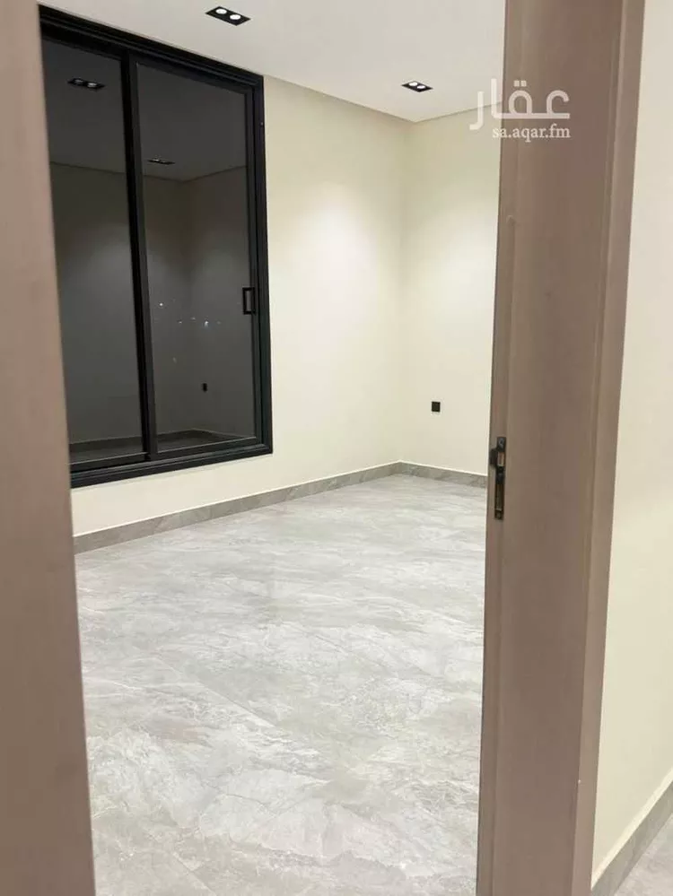 Floor for Sale in Riyadh Ishbiliyah 9