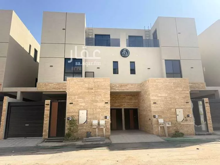 فيلا للبيع في شارع عبدالقدوس الانصاري, حي الرمال, مدينة الرياض, منطقة الرياض