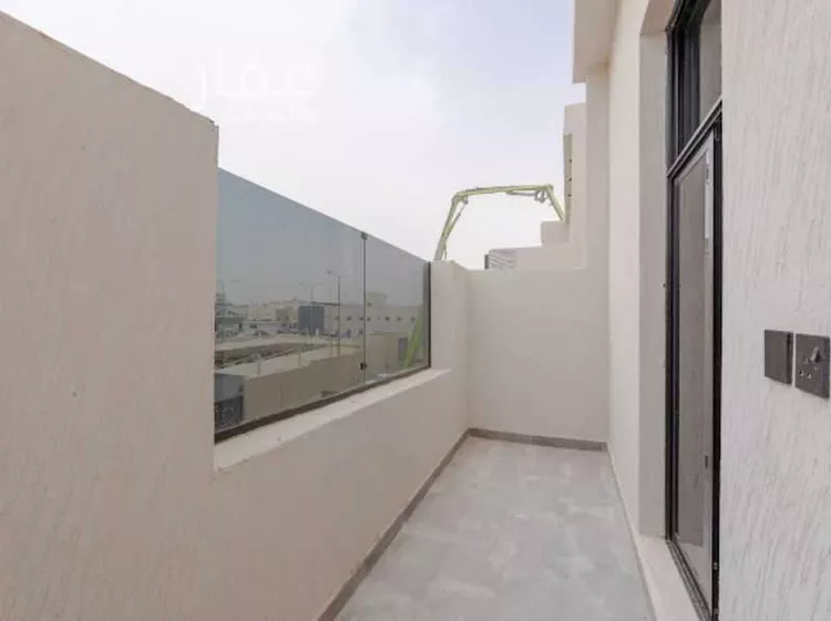 Floor for Sale in Riyadh King Faisal 13