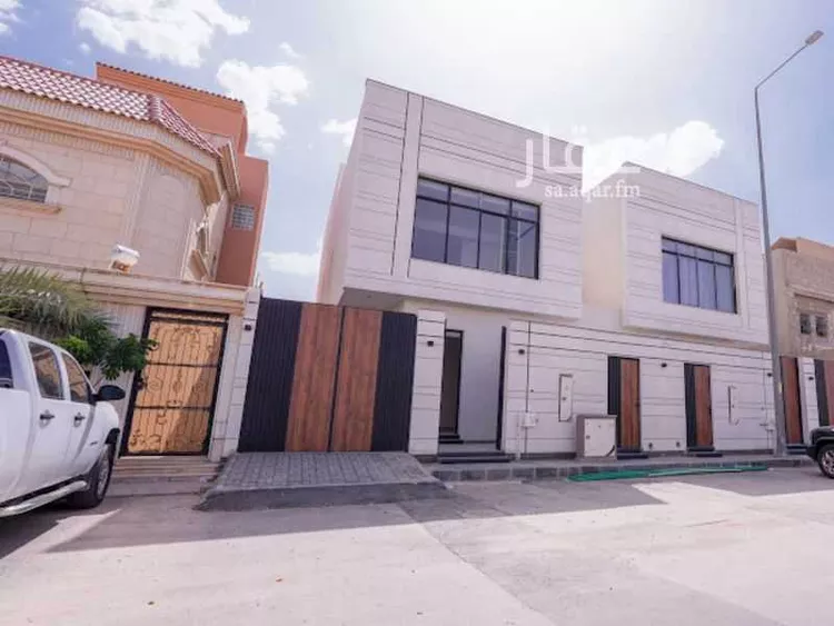 فيلا للبيع في شارع علي بن عبدالكريم, حي إشبيلية, مدينة الرياض, منطقة الرياض صورة 2