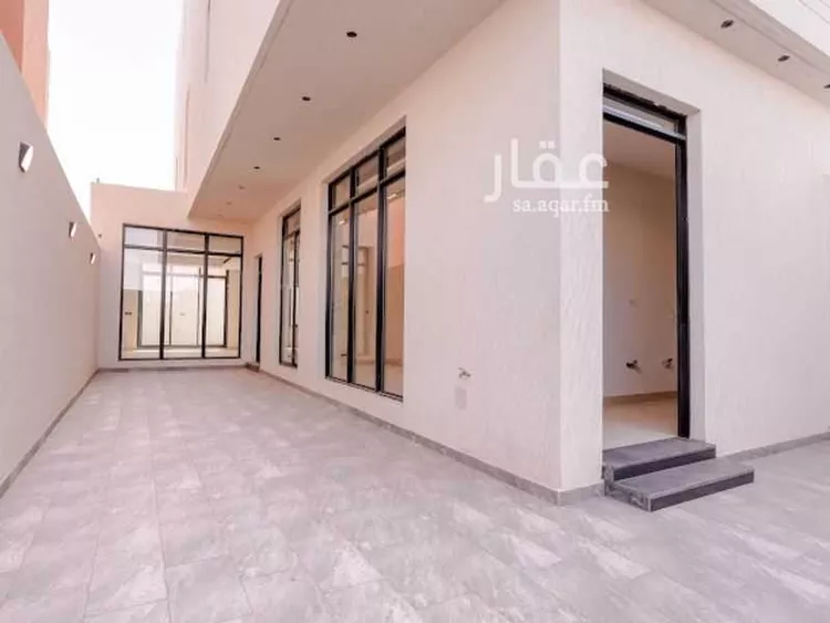 فيلا للبيع في شارع علي بن عبدالكريم, حي إشبيلية, مدينة الرياض, منطقة الرياض صورة 4