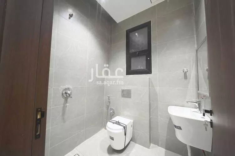 Floor for Sale in Riyadh Ishbiliyah 12