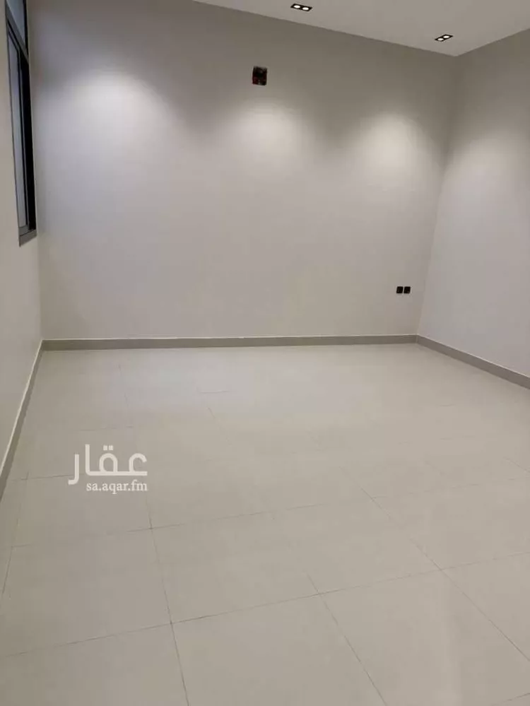 Floor for Sale in Riyadh Al Khaleej صورة 3