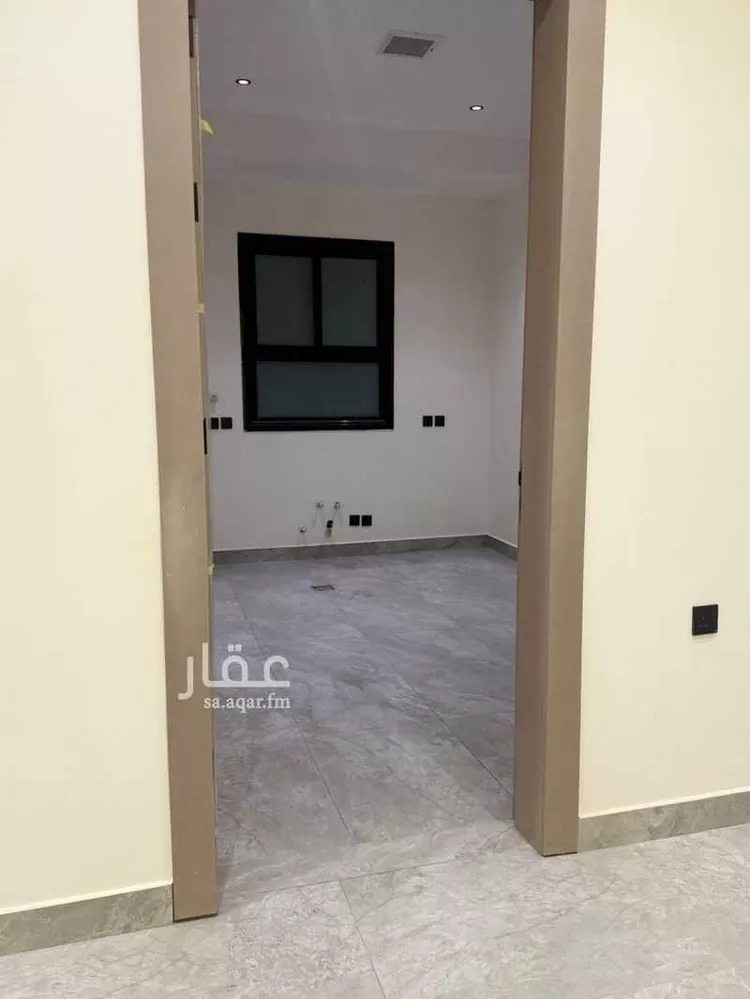 Floor for Sale in Riyadh Ishbiliyah 7