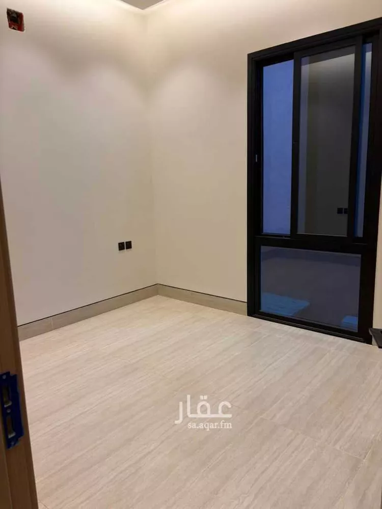 فيلا للبيع في شارع مطرف الهلالي, حي الملك فيصل, مدينة الرياض, منطقة الرياض 9