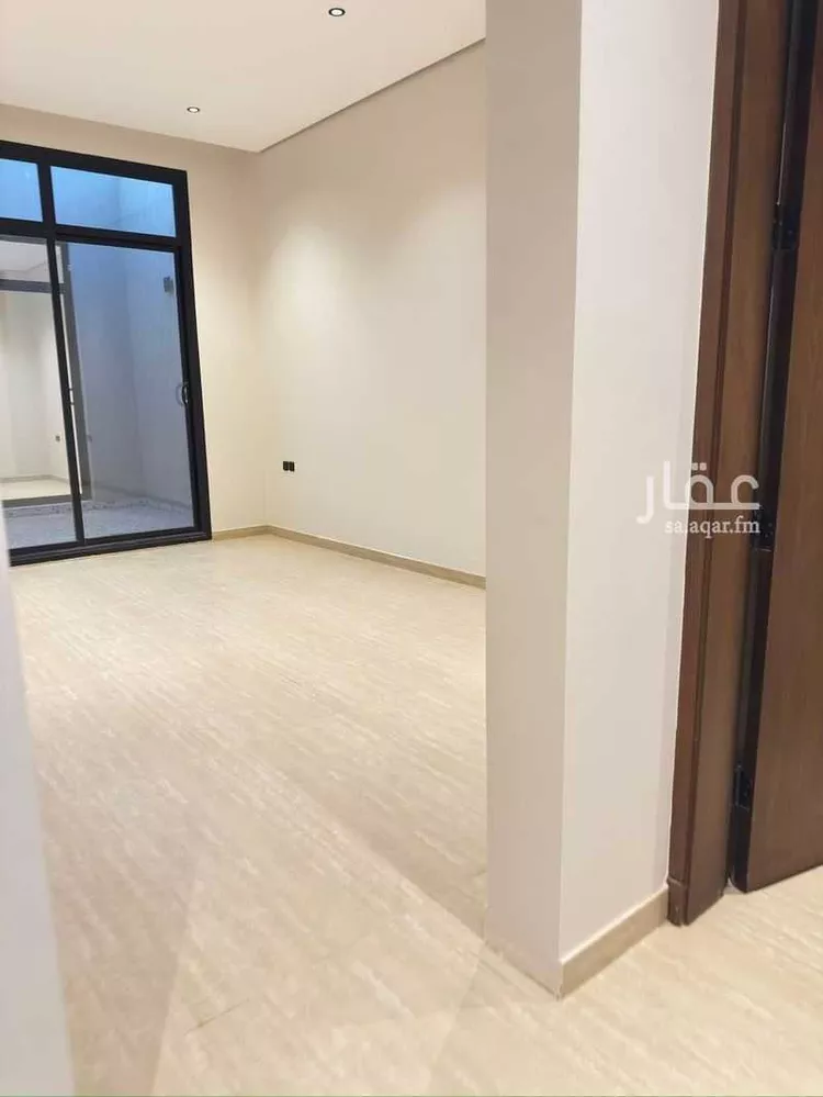 دور للبيع في شارع الطيبة, حي إشبيلية, مدينة الرياض, منطقة الرياض 15
